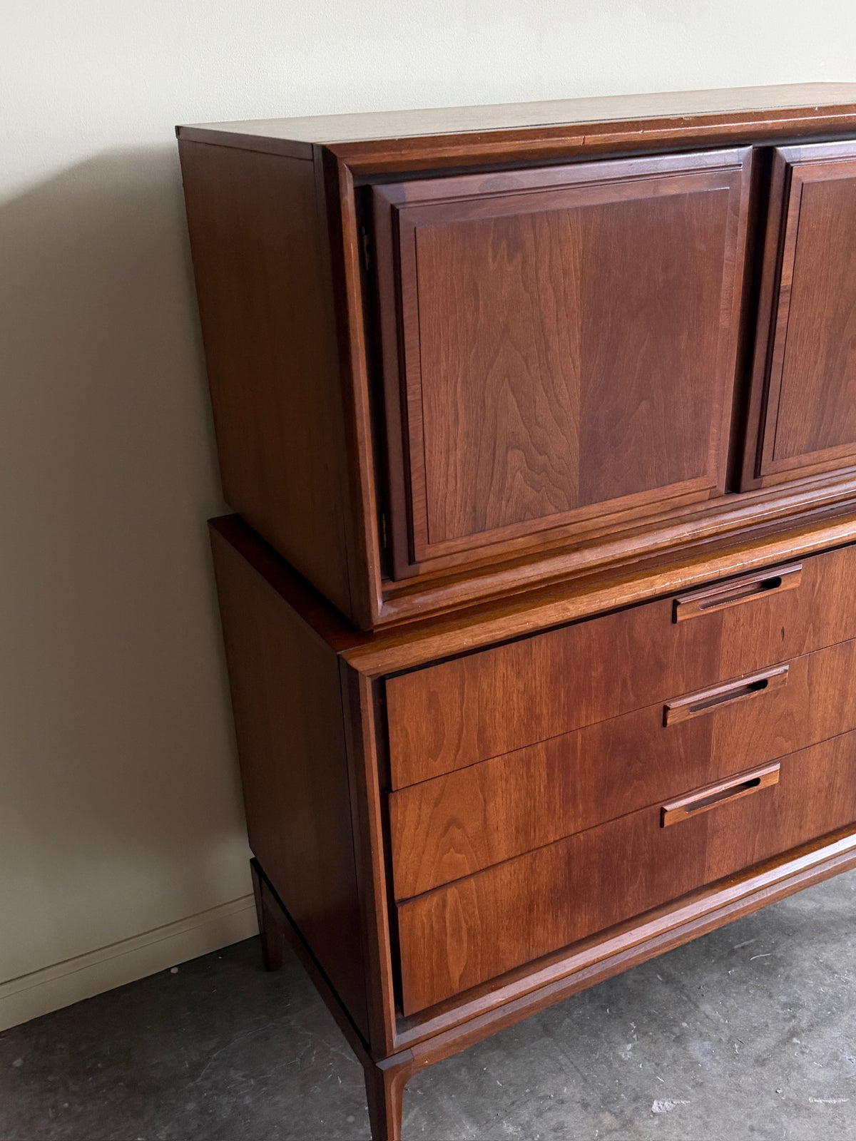 Walnut gentleman’s dresser