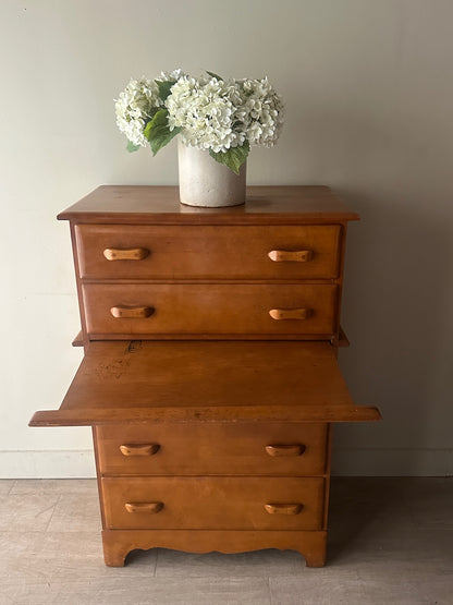 Maple dresser