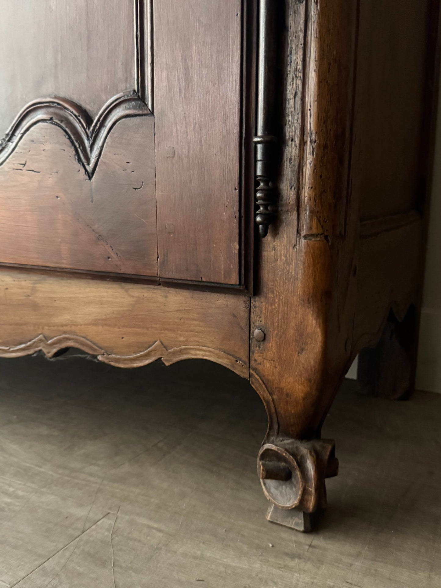French walnut server