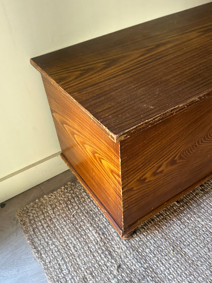 Grain painted chest
