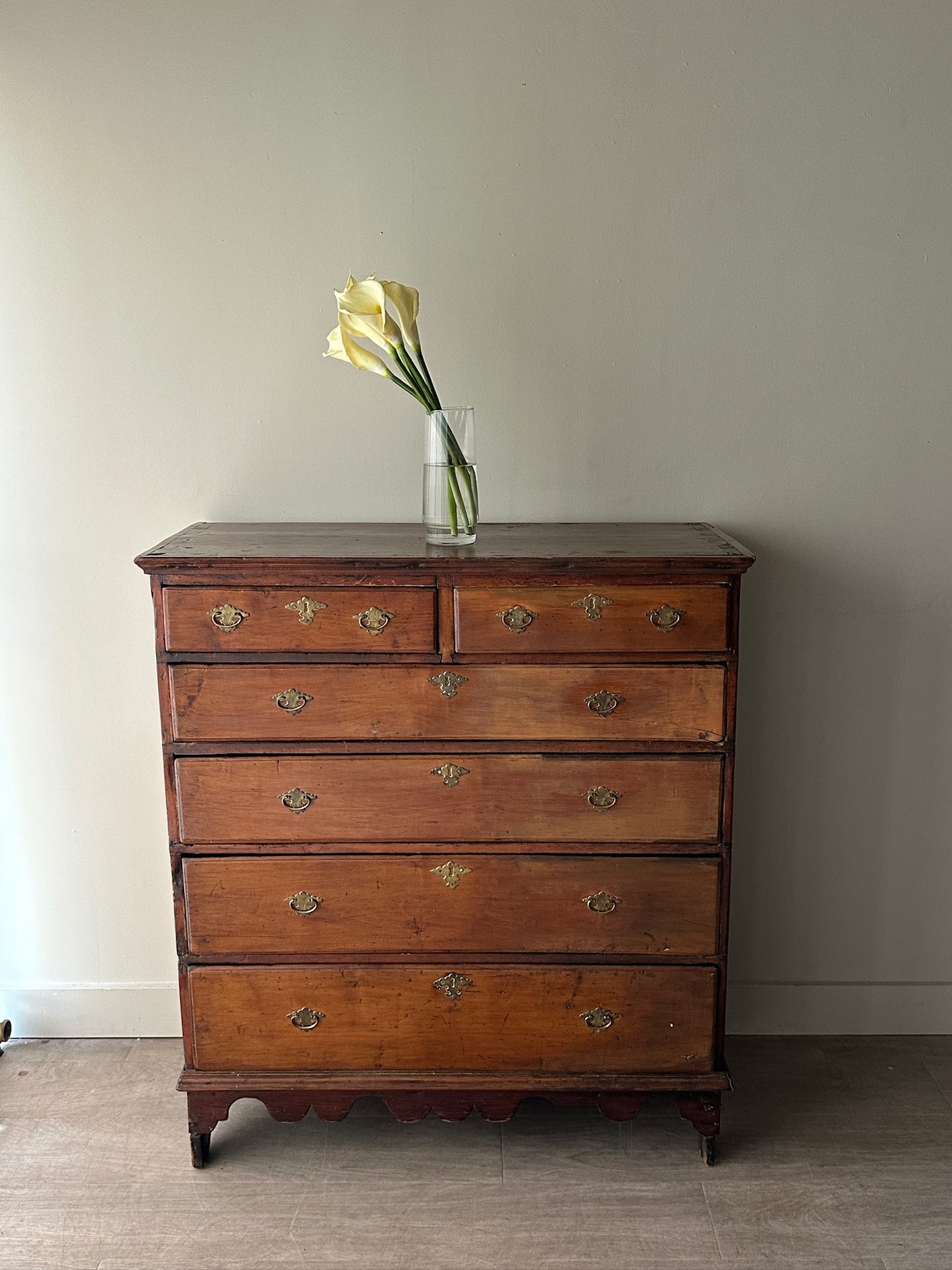 Pine William and Mary dresser