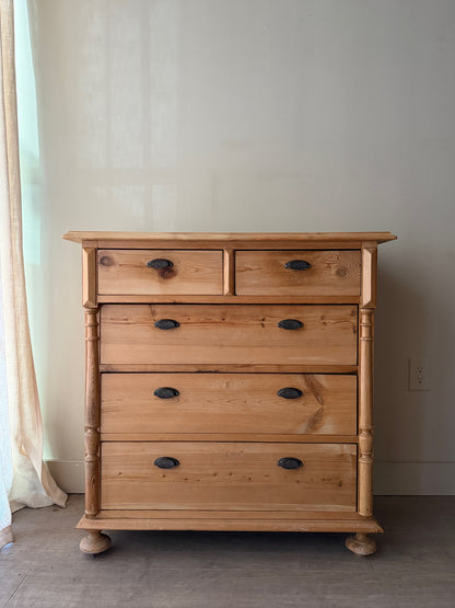 Swedish pine dresser