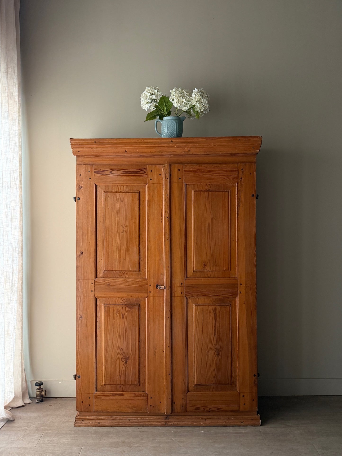 Pine cupboard