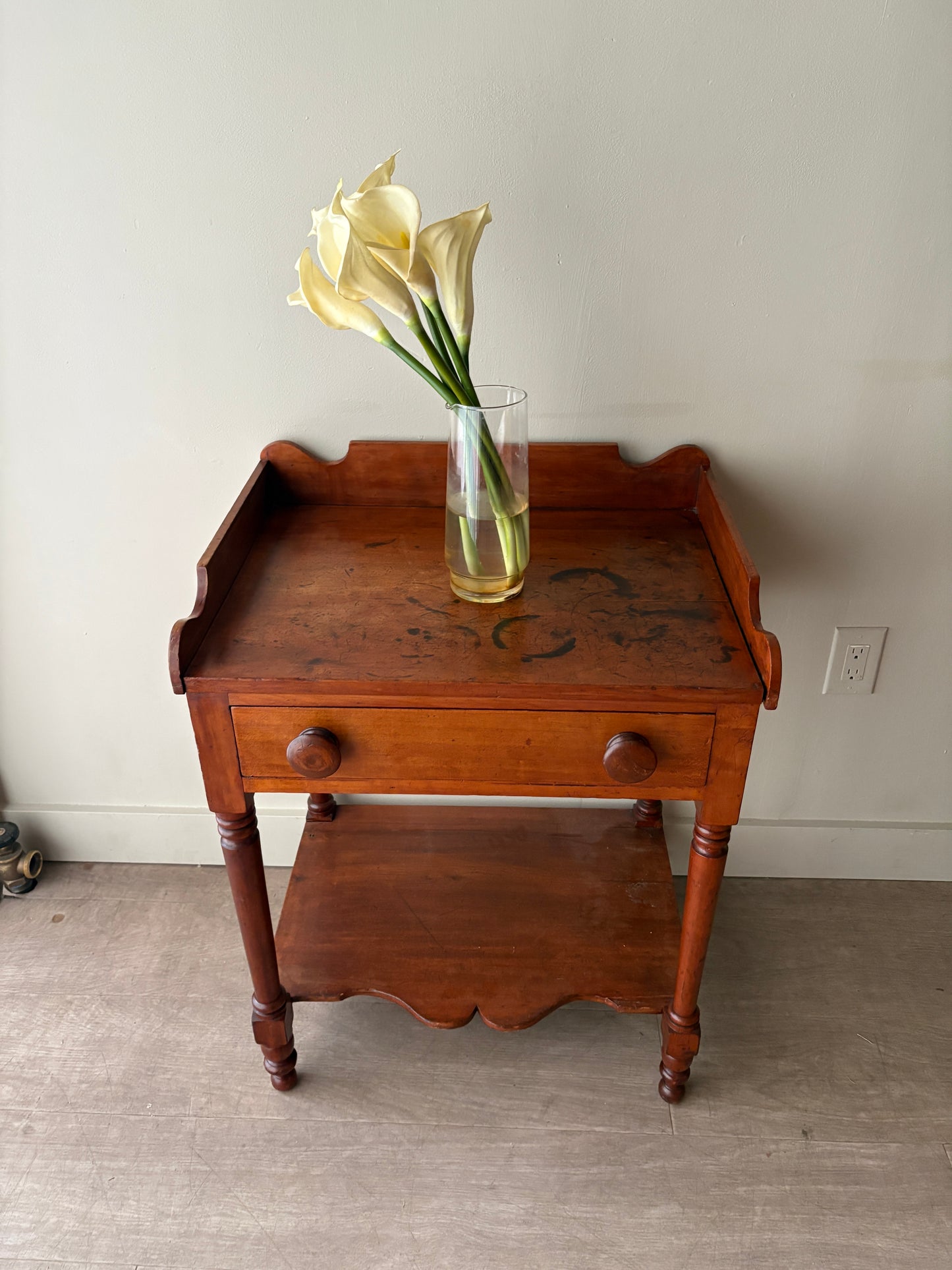 Pennsylvania Sheraton cherry washstand