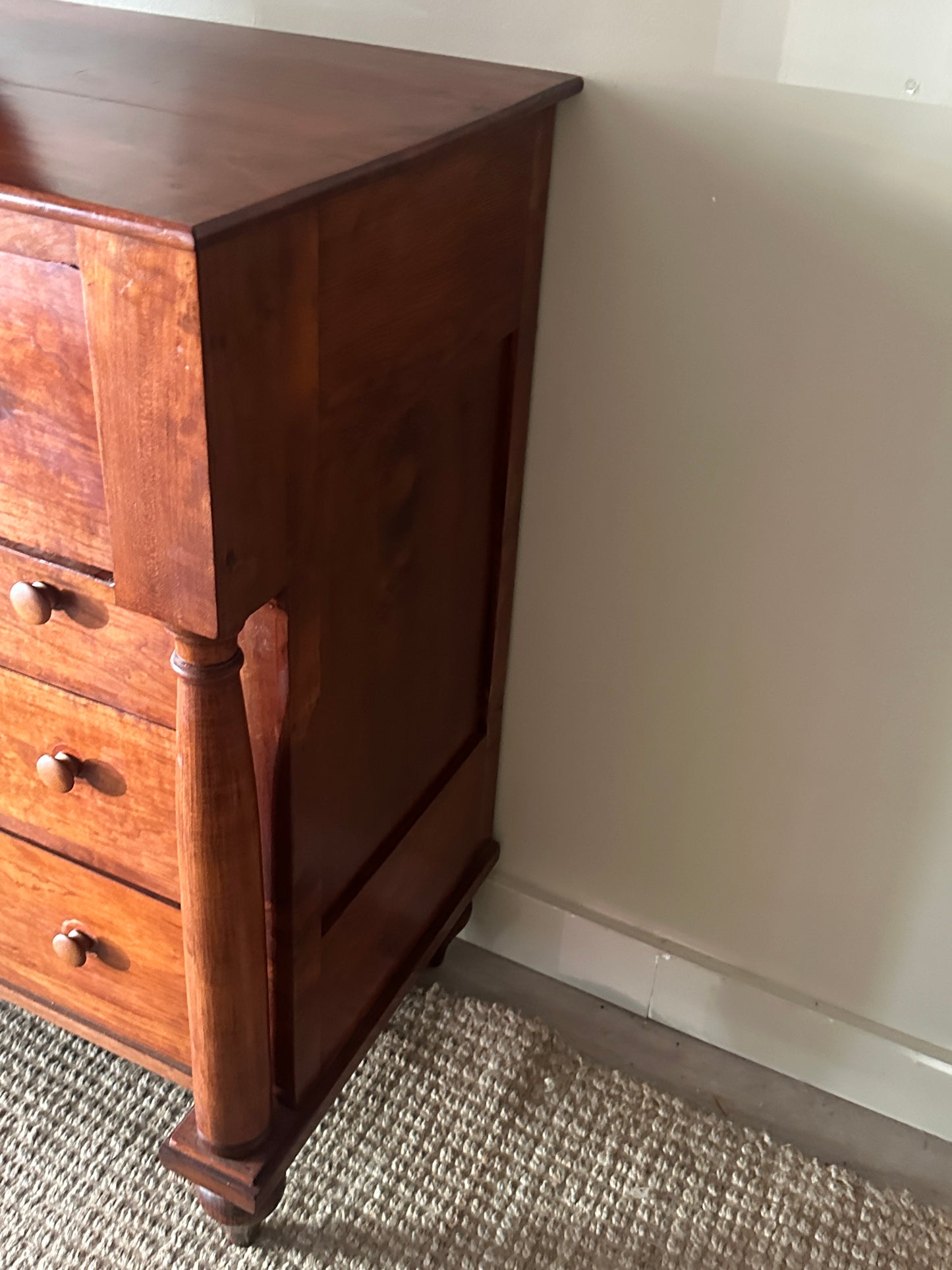 Pine empire dresser