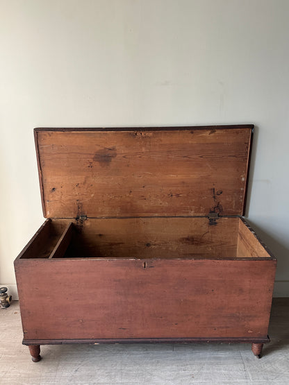 XL pine chest
