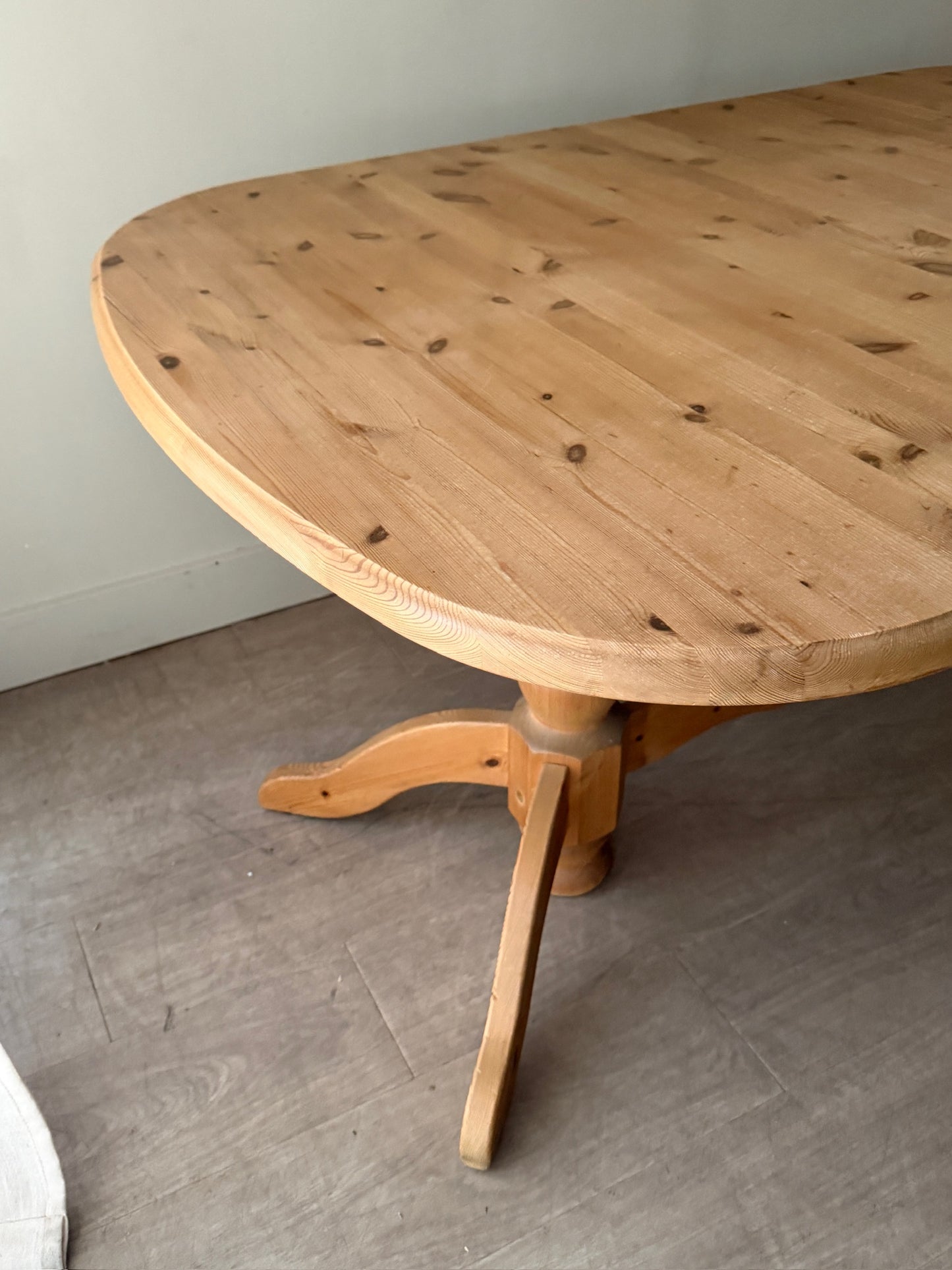 Danish pine dining table with extensions