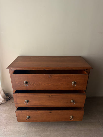 Pine 3 drawer dresser