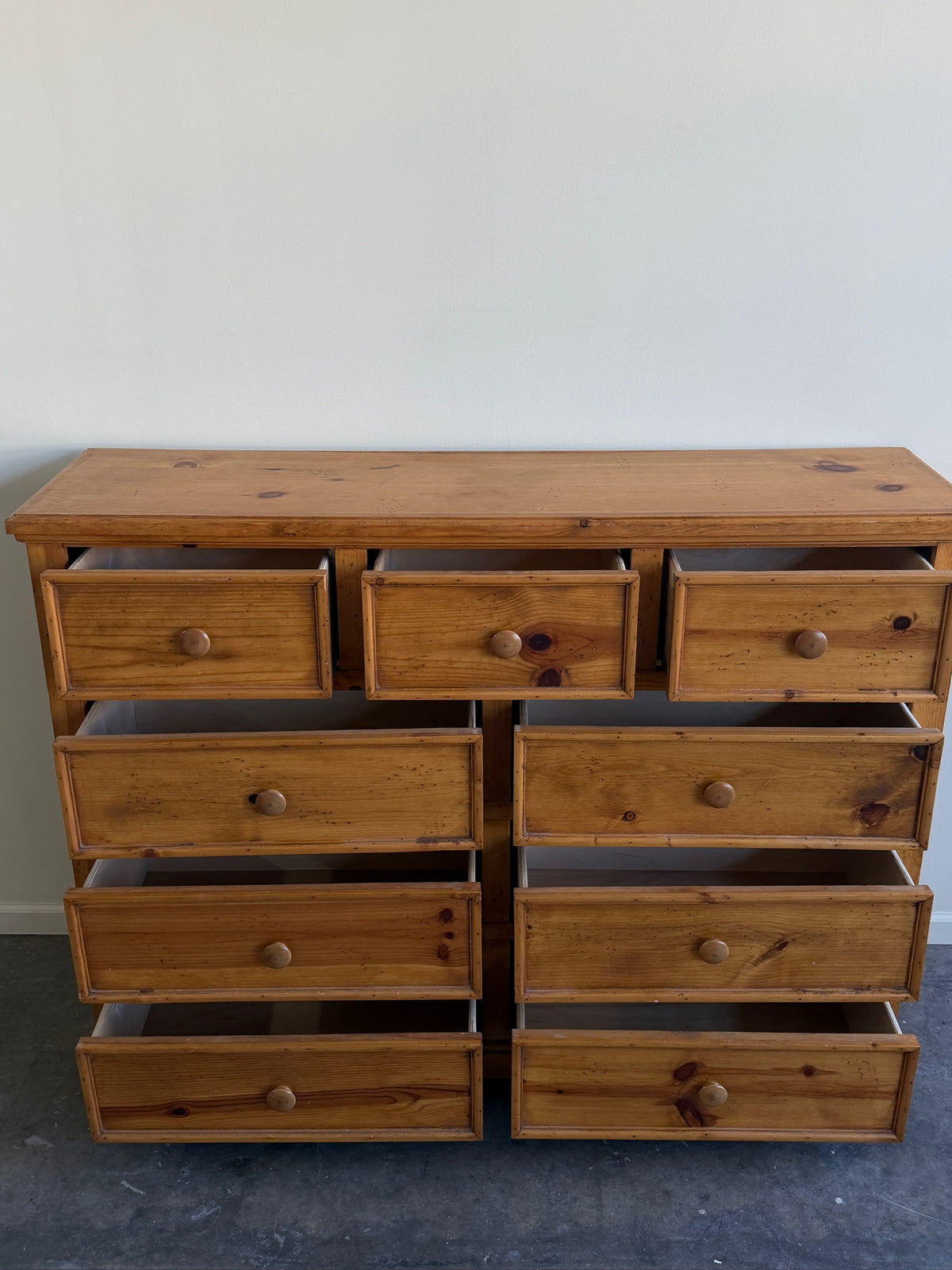 Pine 9 drawer dresser