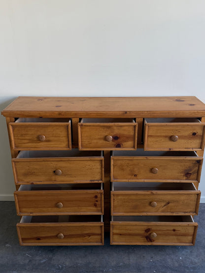 Pine 9 drawer dresser