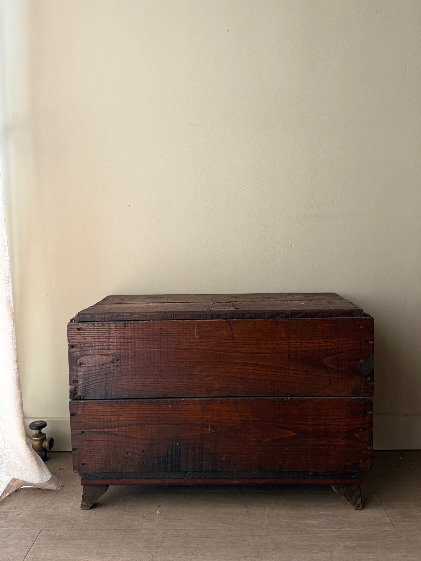 Chestnut feed bin chest