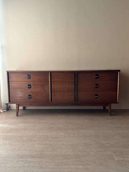 Bassett walnut 9 drawer dresser