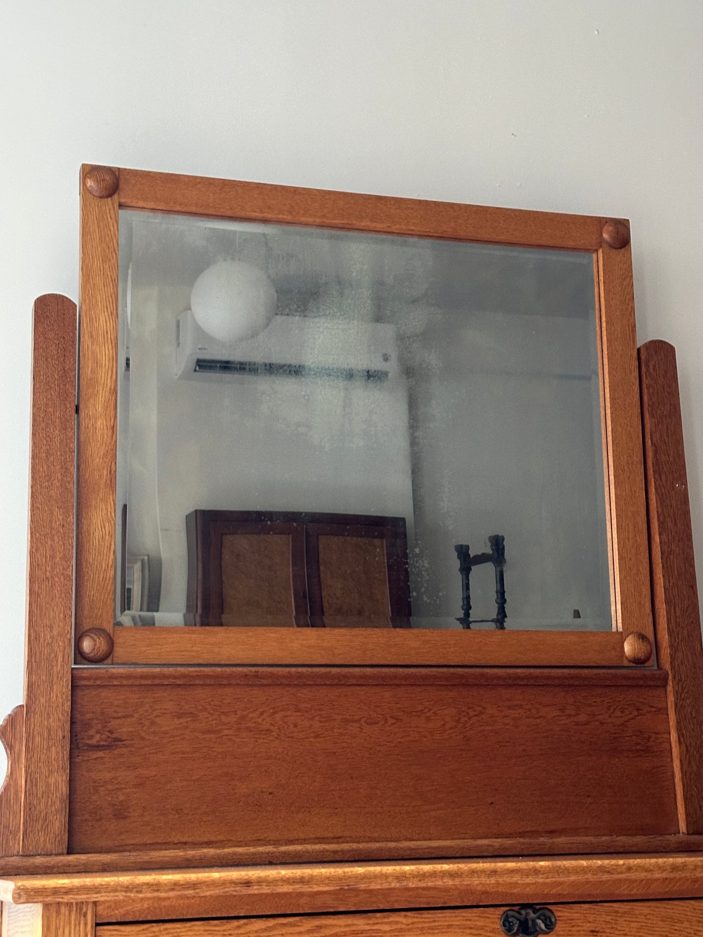 Oak dresser with mirror