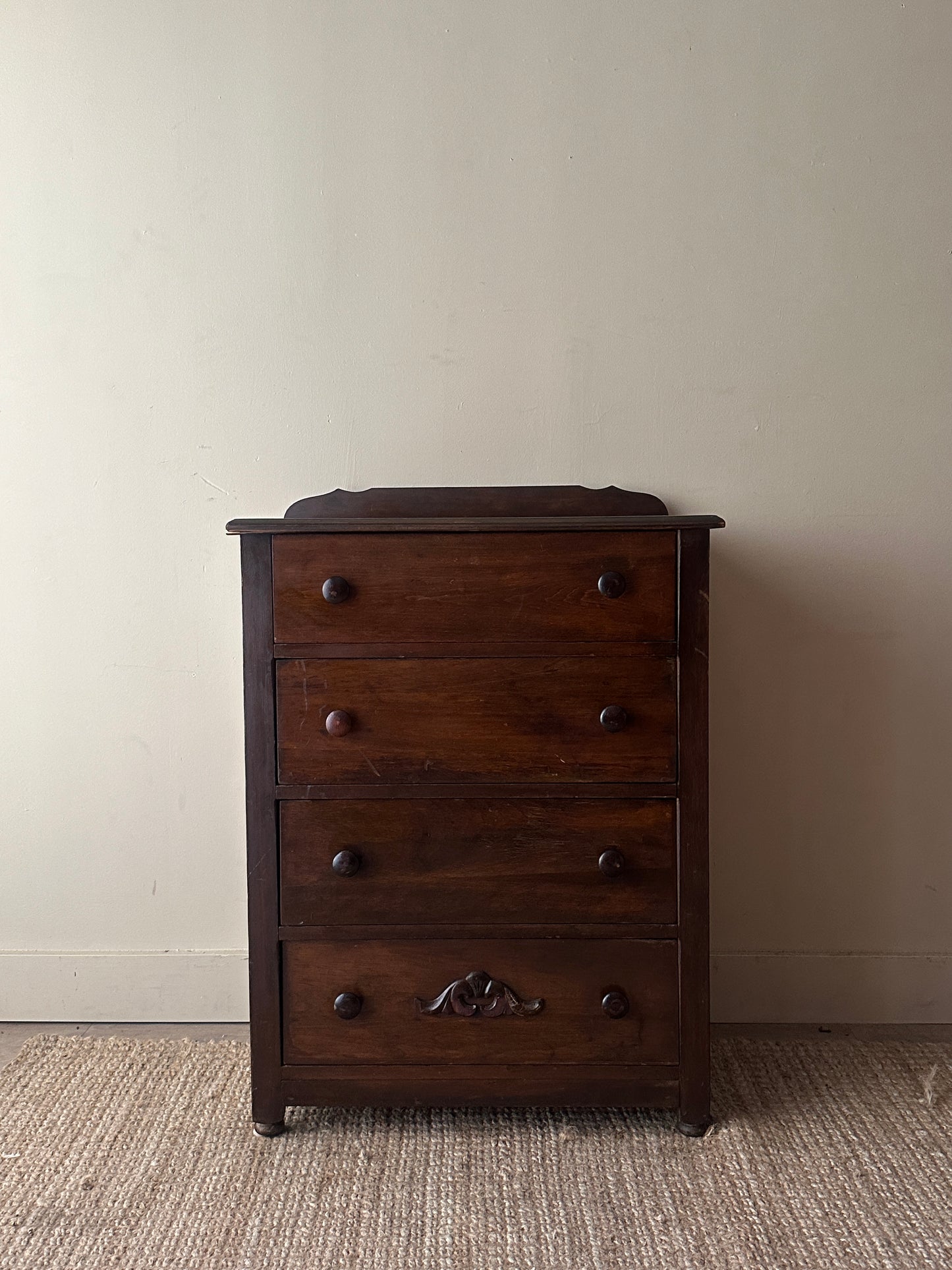 Small pine dresser