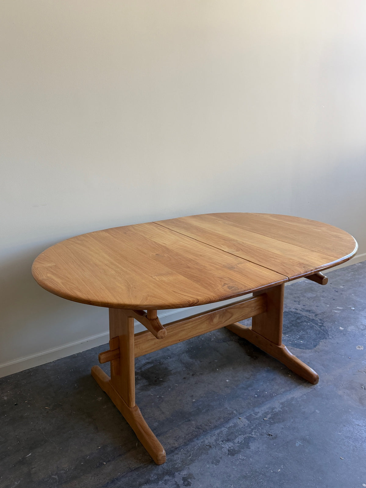 Brutalist Dutch elmwood dining table with extension