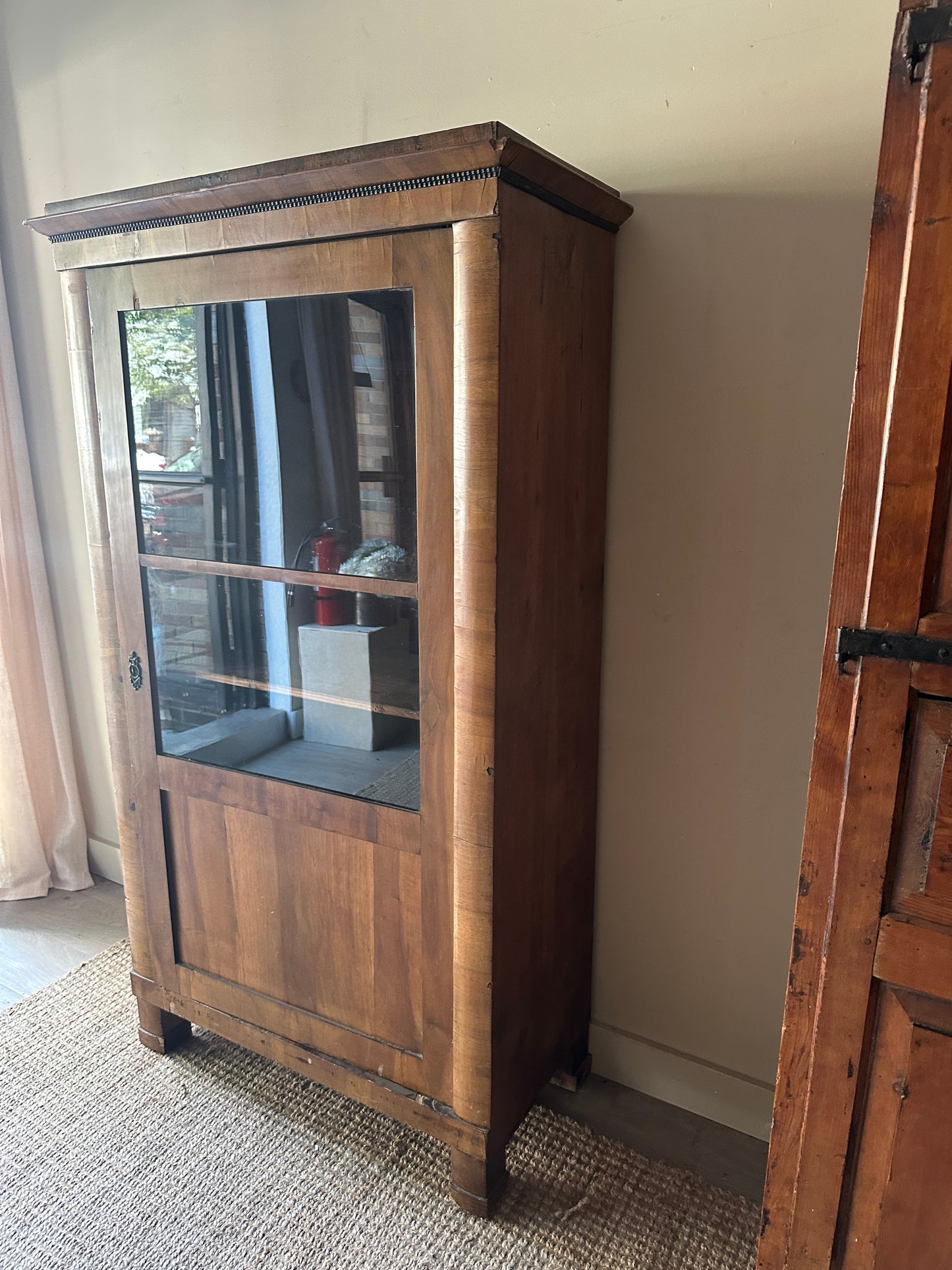 Continental cupboard (one shelf)