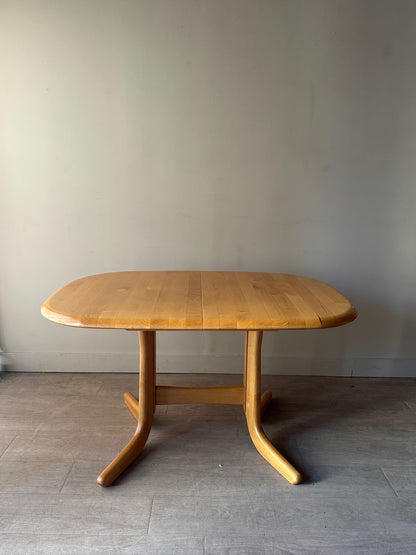 Rainer Daumiller extendable dining table