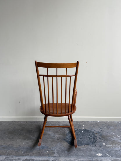 Maple windsor rocking chair