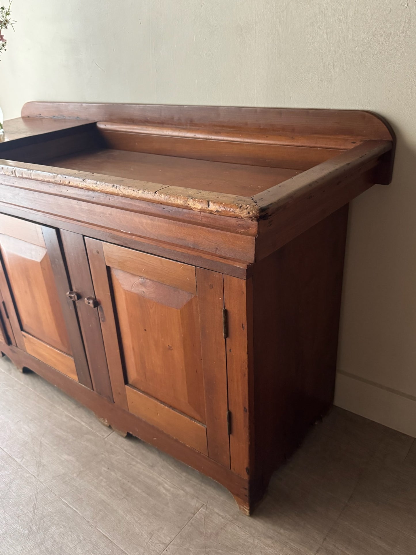 Pennsylvania Federal pine dry sink