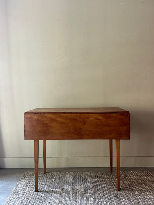 Pine drop leaf