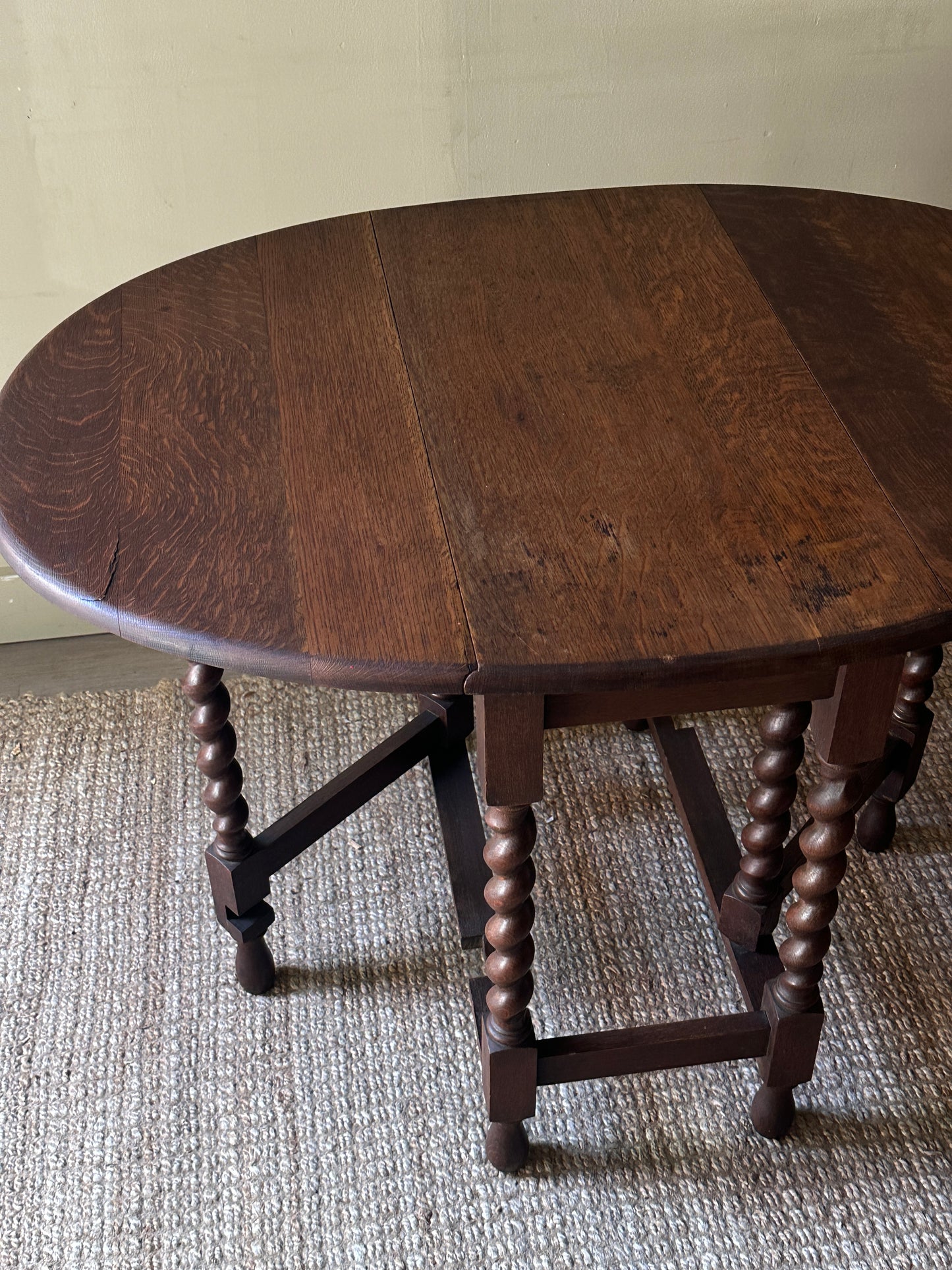 Oak gate leg table