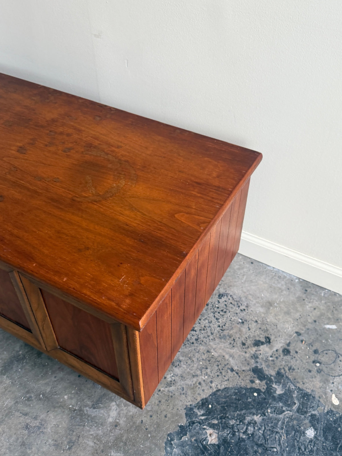 Lane walnut cedar-lined chest