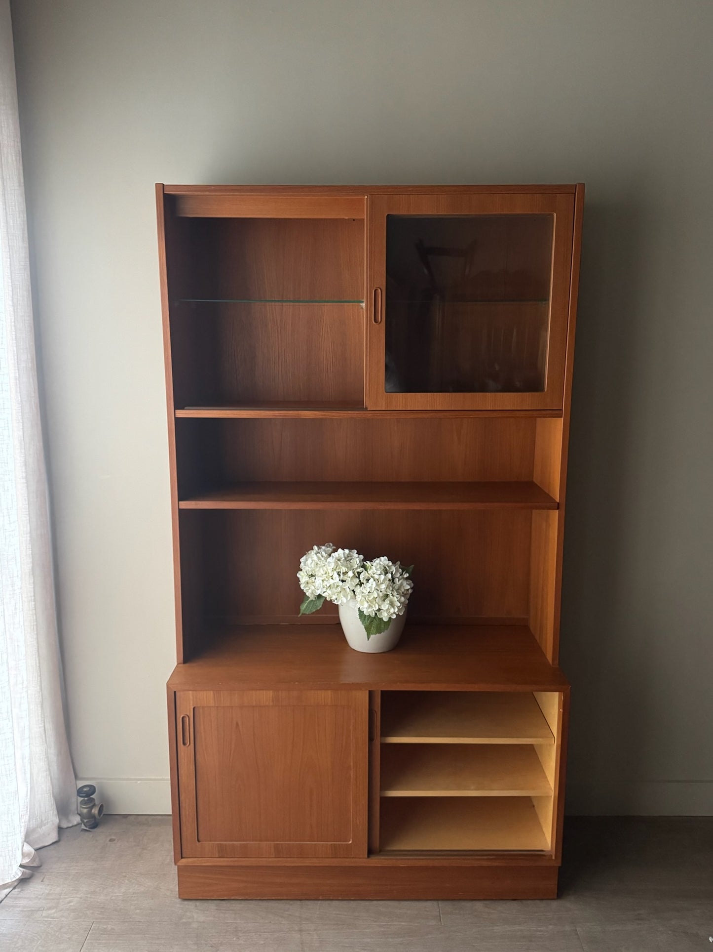 Hundevad Danish teak display hutch