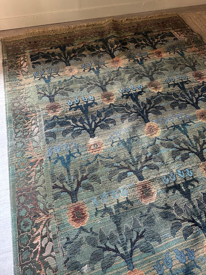 7’10” x 11’2” wool floral rug