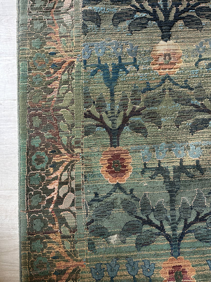 7’10” x 11’2” wool floral rug