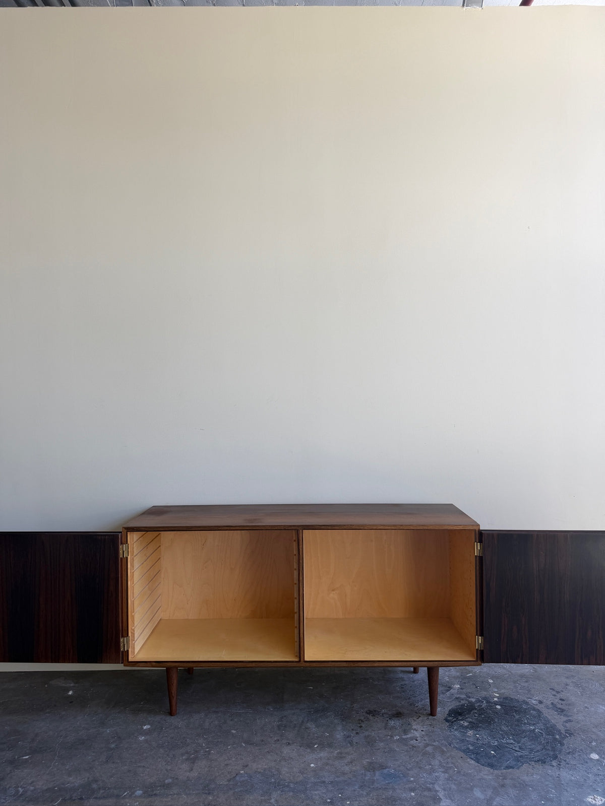 Poul Hundevad Danish rosewood cabinet (missing lock)