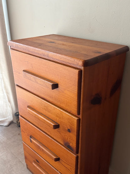 Small 4 drawer pine dresser