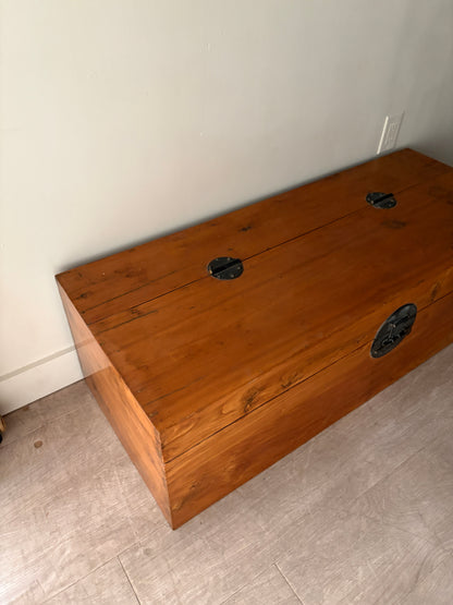 Elmwood chest