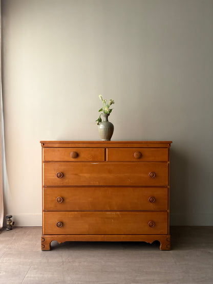 Maple dresser