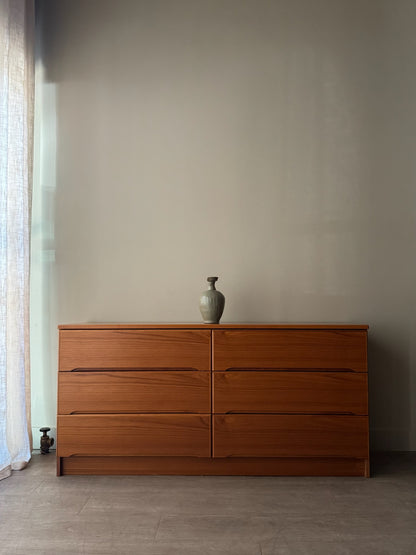 Danish teak 6 drawer dresser