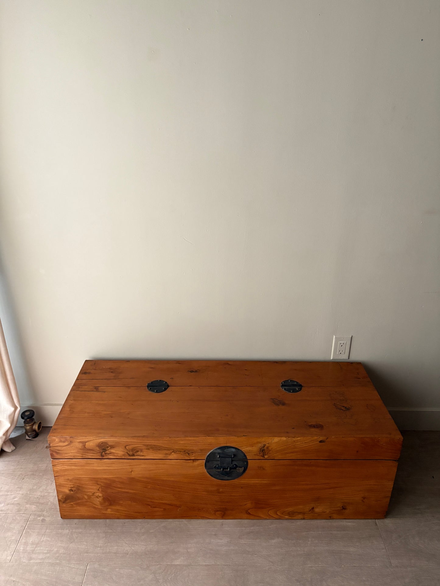 Elmwood chest