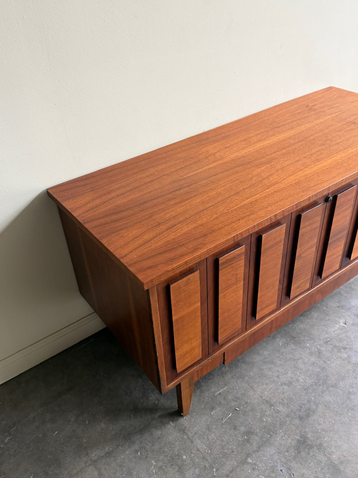 Lane walnut cedar-lined chest