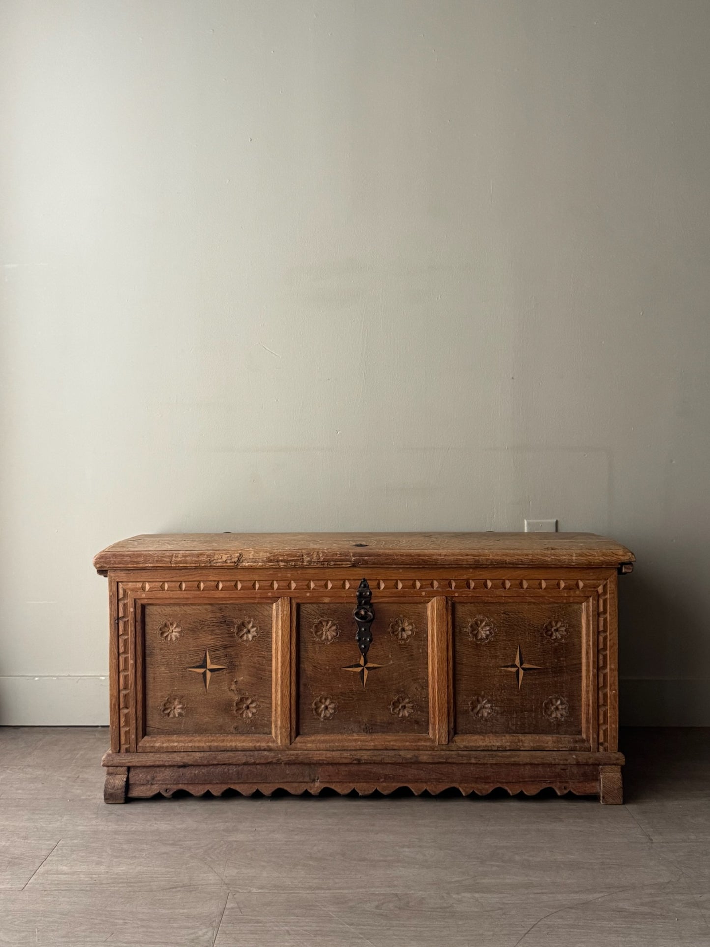 Scandinavian oak chest
