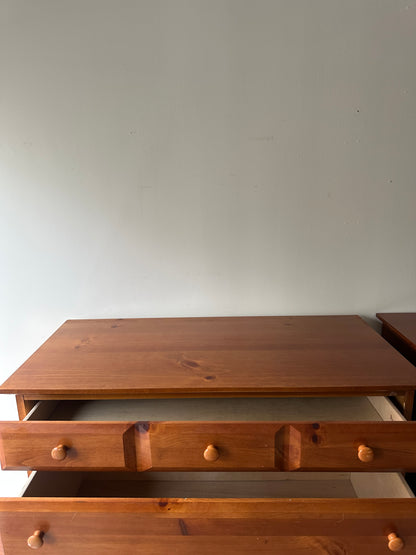 Pine dresser right