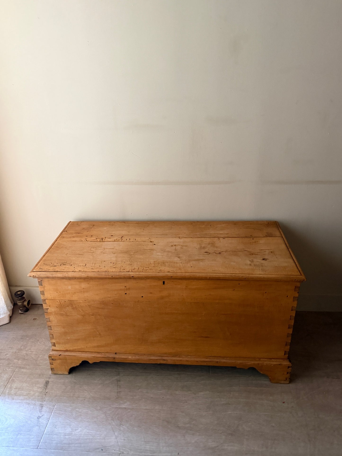 Pennsylvania Federal figured maple chest
