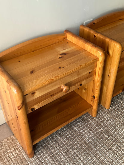 Pine side tables. (Set of 2)