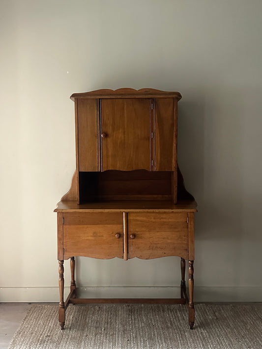 Pine Hutch
