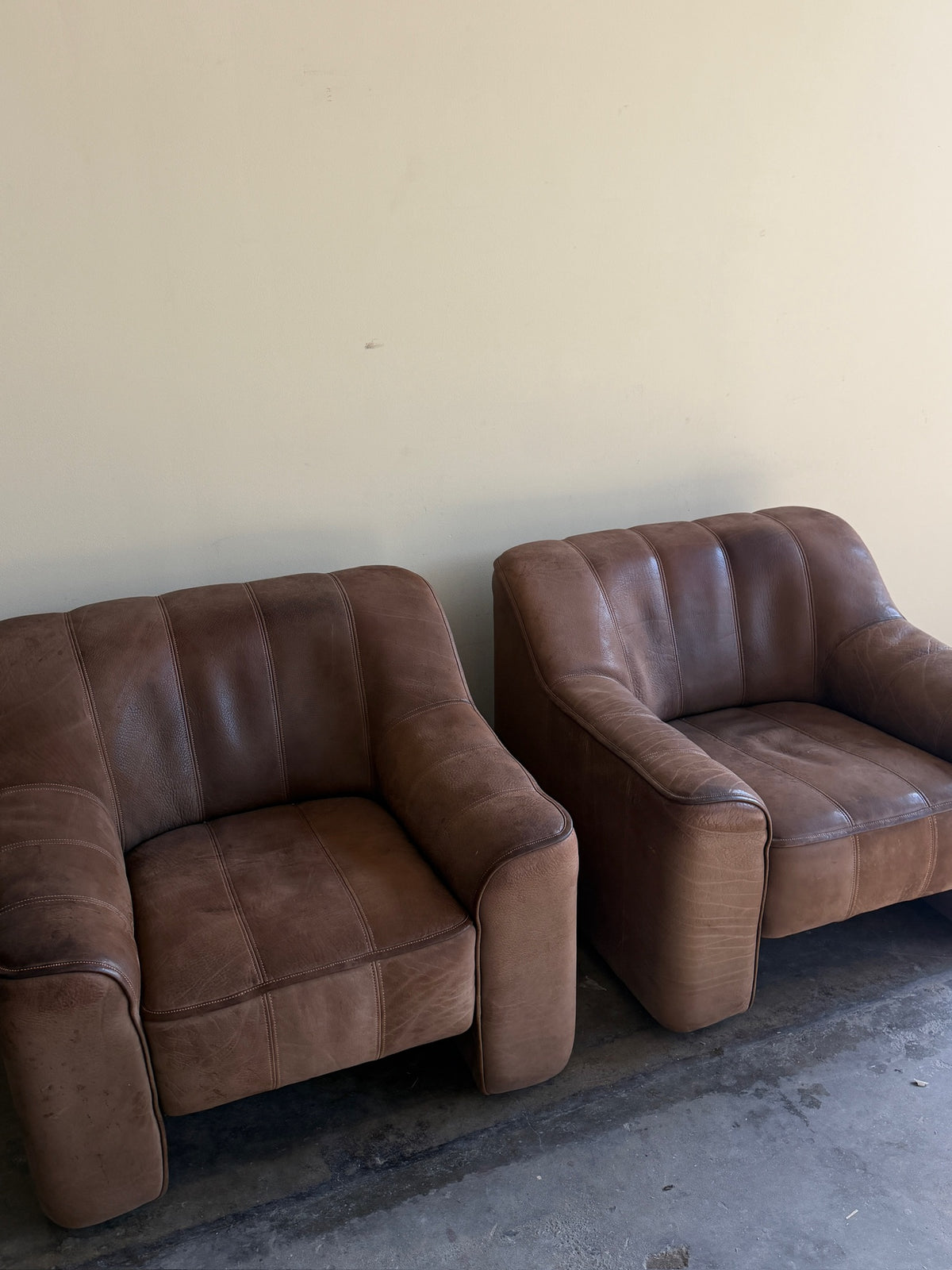 De Sede DS 44 lounge chairs. Sold individually.
