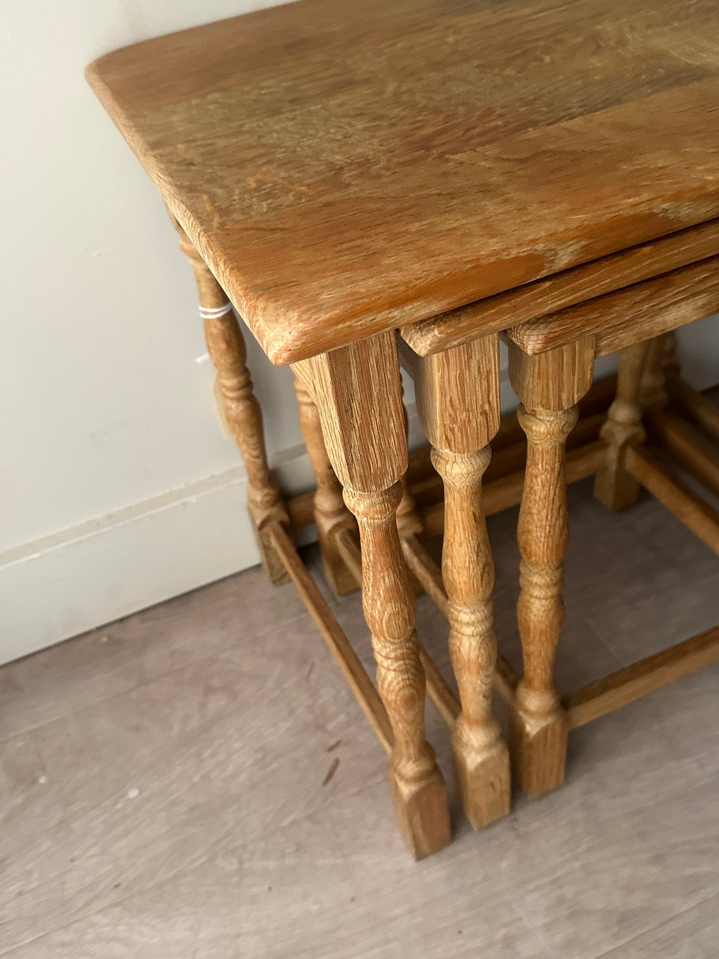 White oak nesting tables
