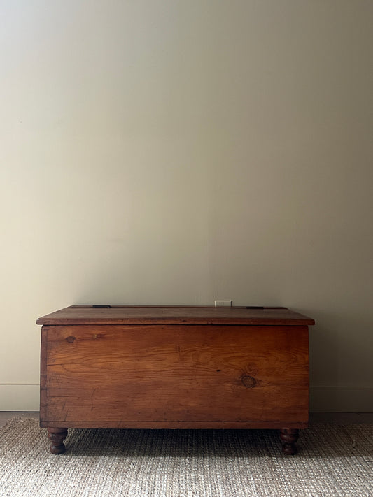 Pine chest
