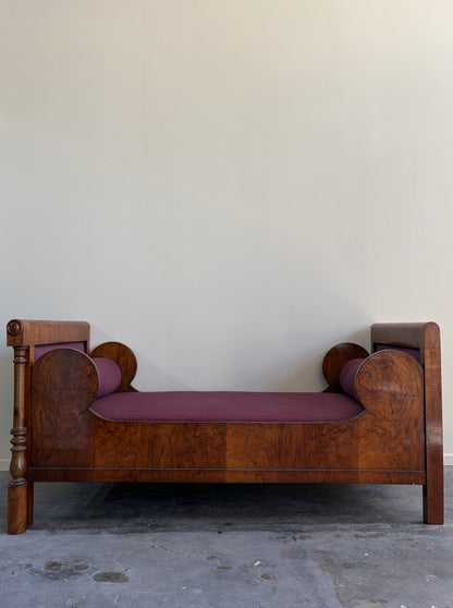 Biedermeier Circassian Walnut Daybed