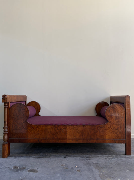 Biedermeier Circassian Walnut Daybed