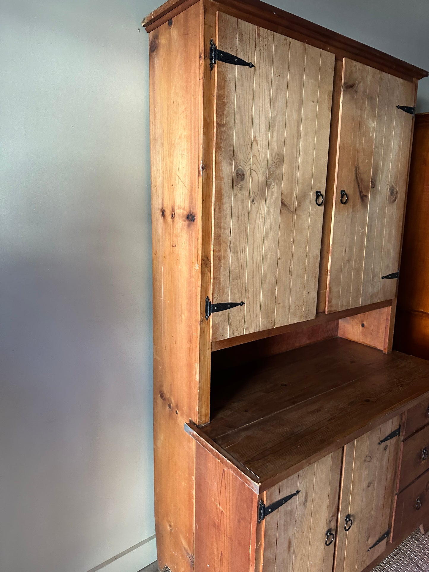 Pine hutch with wrought iron hardware