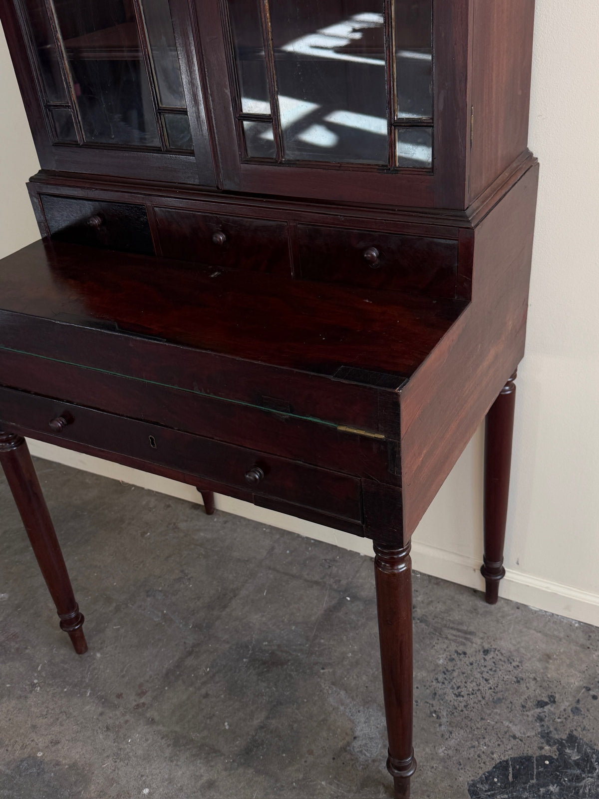 Federal mahogany writing desk with bookcase