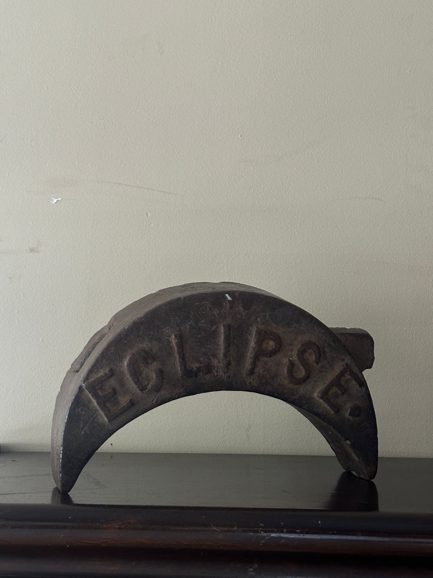 Crescent windmill weights