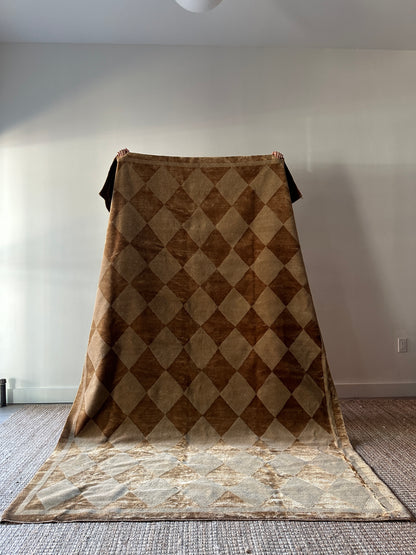 Silk & wool diamond pattern rug